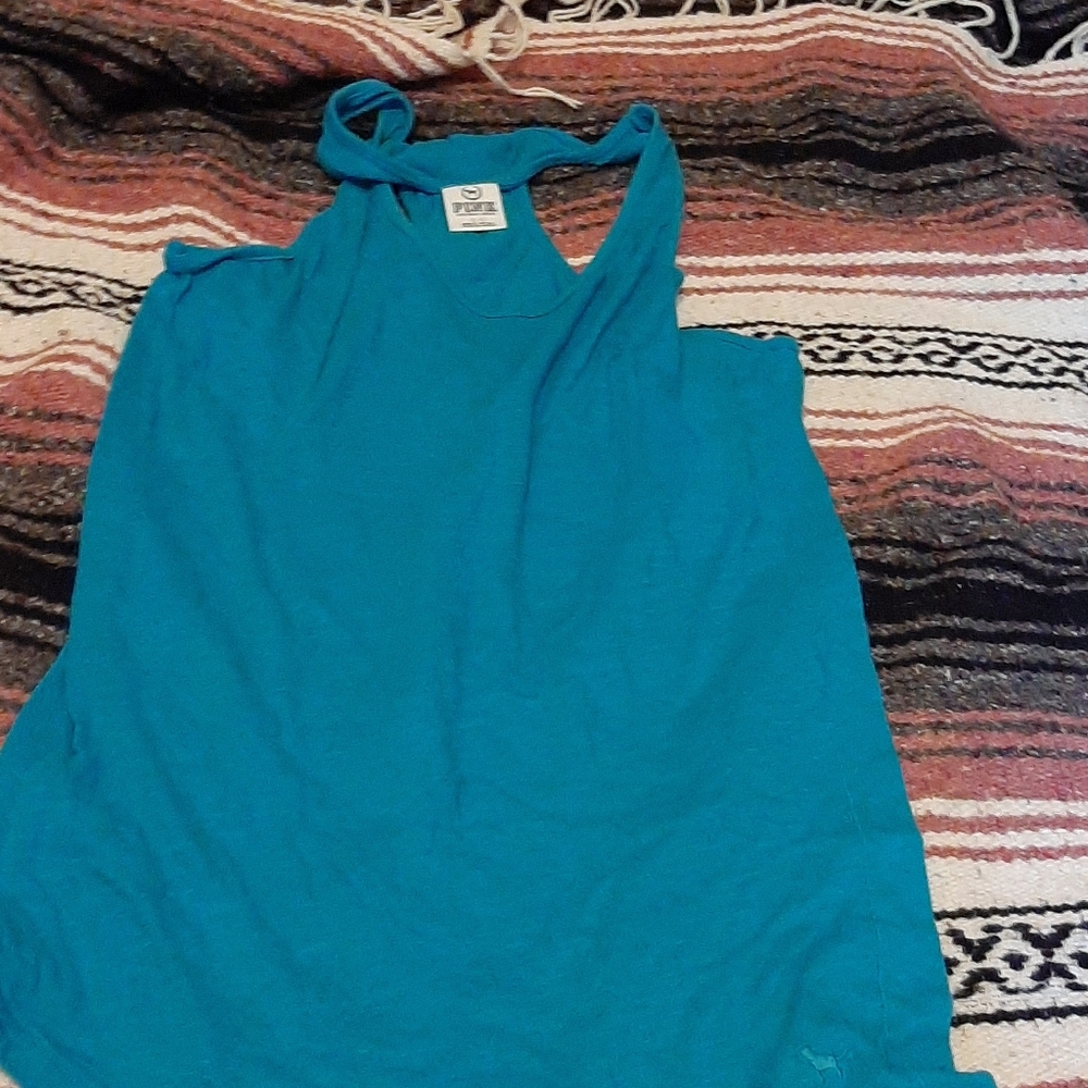 teal tank top